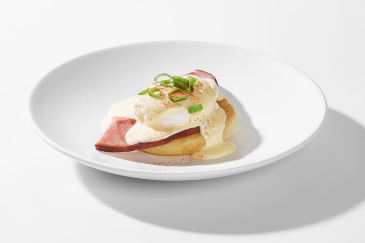 1/2 Traditional Benedict