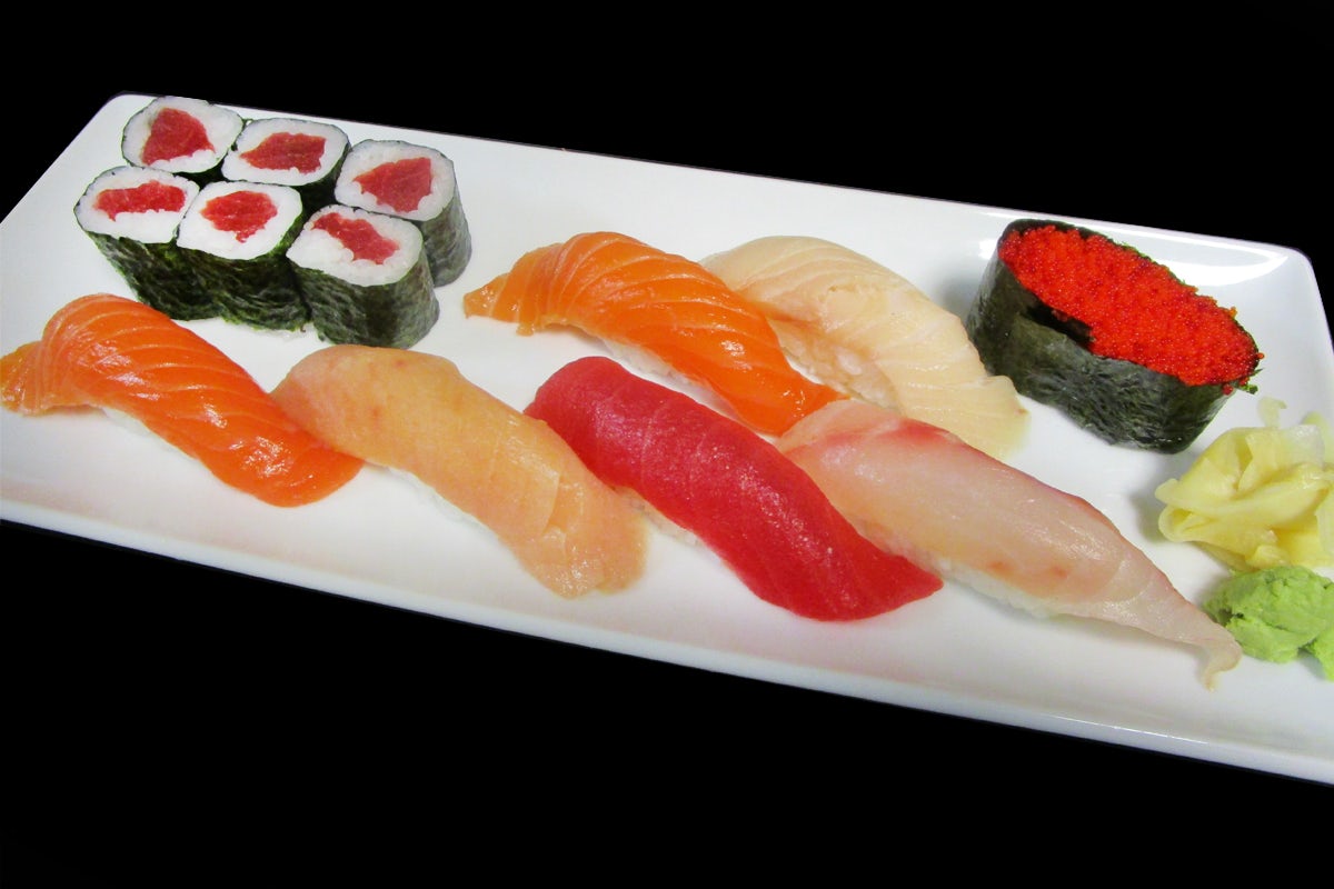 *Sushi with Tuna Roll