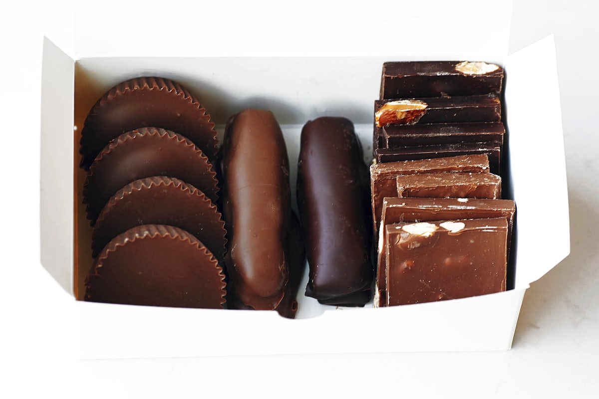 Founding Farmers Chocolate Sampler Box