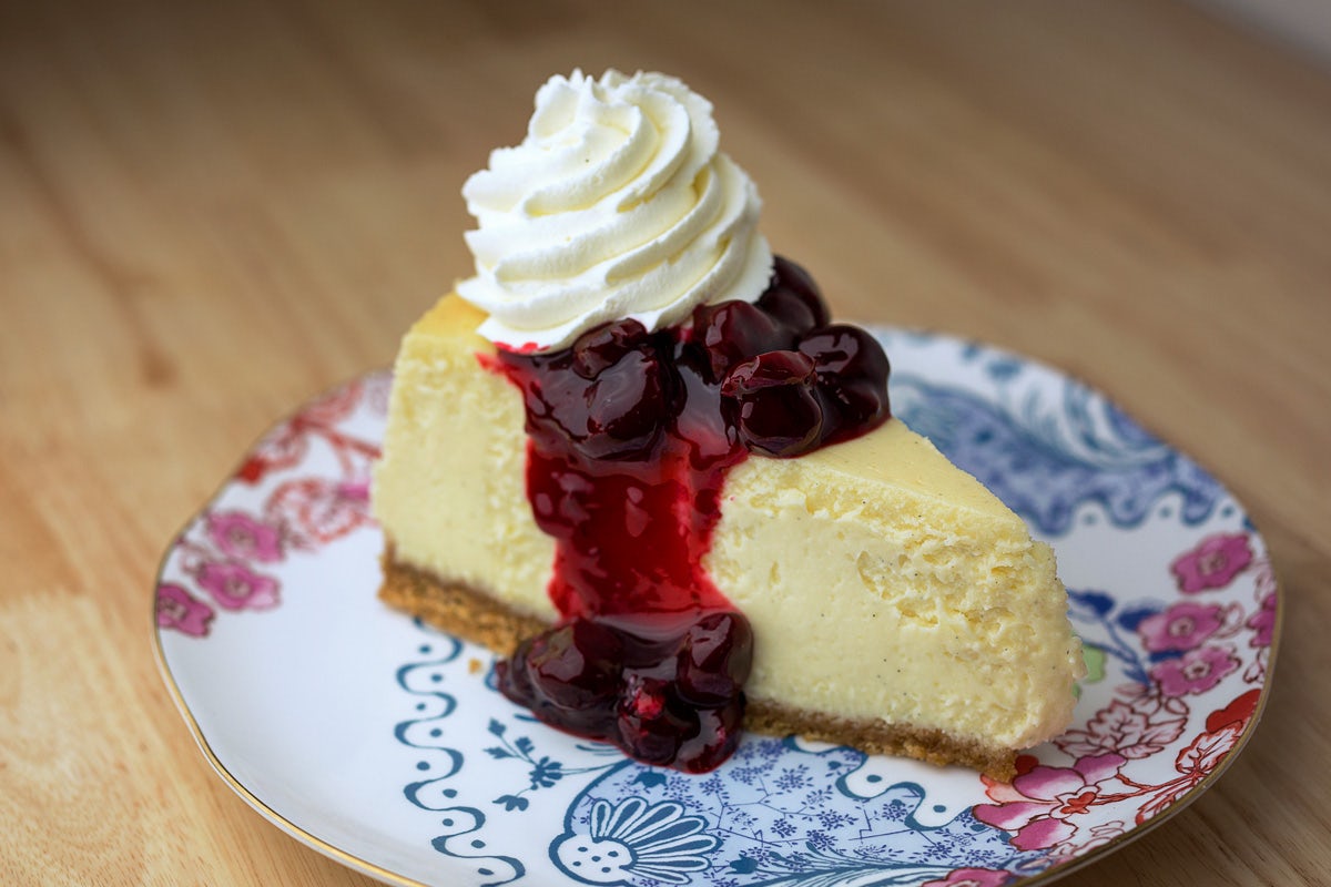 Vanilla Bean Cheesecake Slice