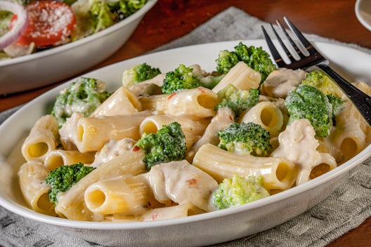 Rigatoni, Broccoli & Chicken (Lunch - Pastas & Entrées)