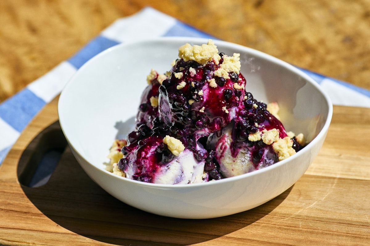 Blueberry Crumble Sundae
