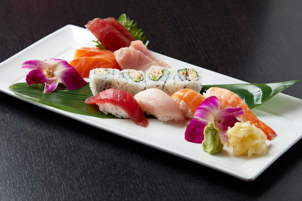 SUSHI & SASHIMI COMBINATION