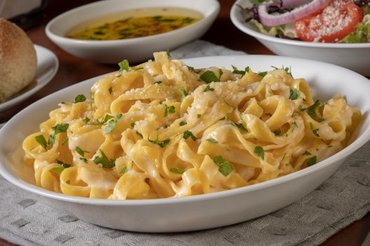 Fettuccine Alfredo (Pastas)