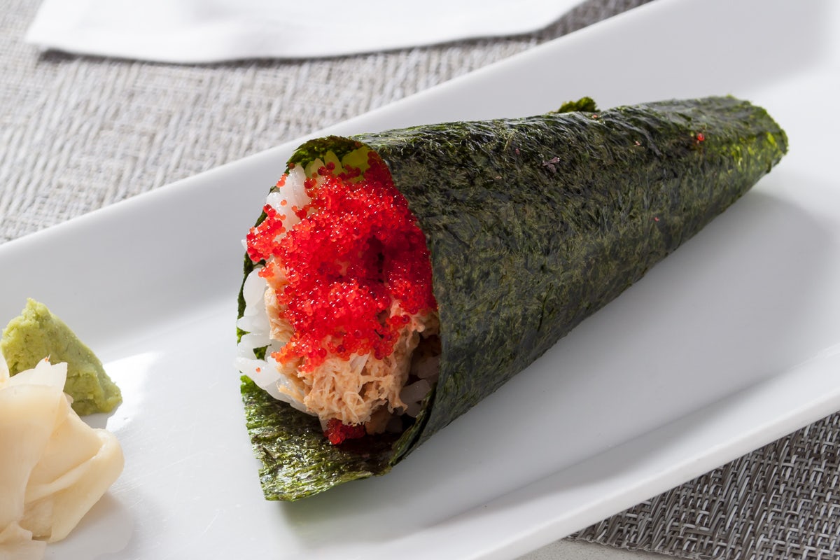 SPICY CRAB CAVIAR HAND ROLL