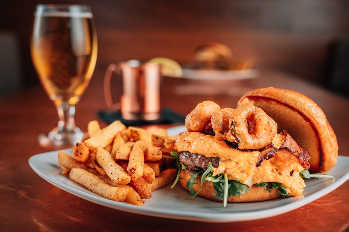 JALAPENO POPPER BURGER*