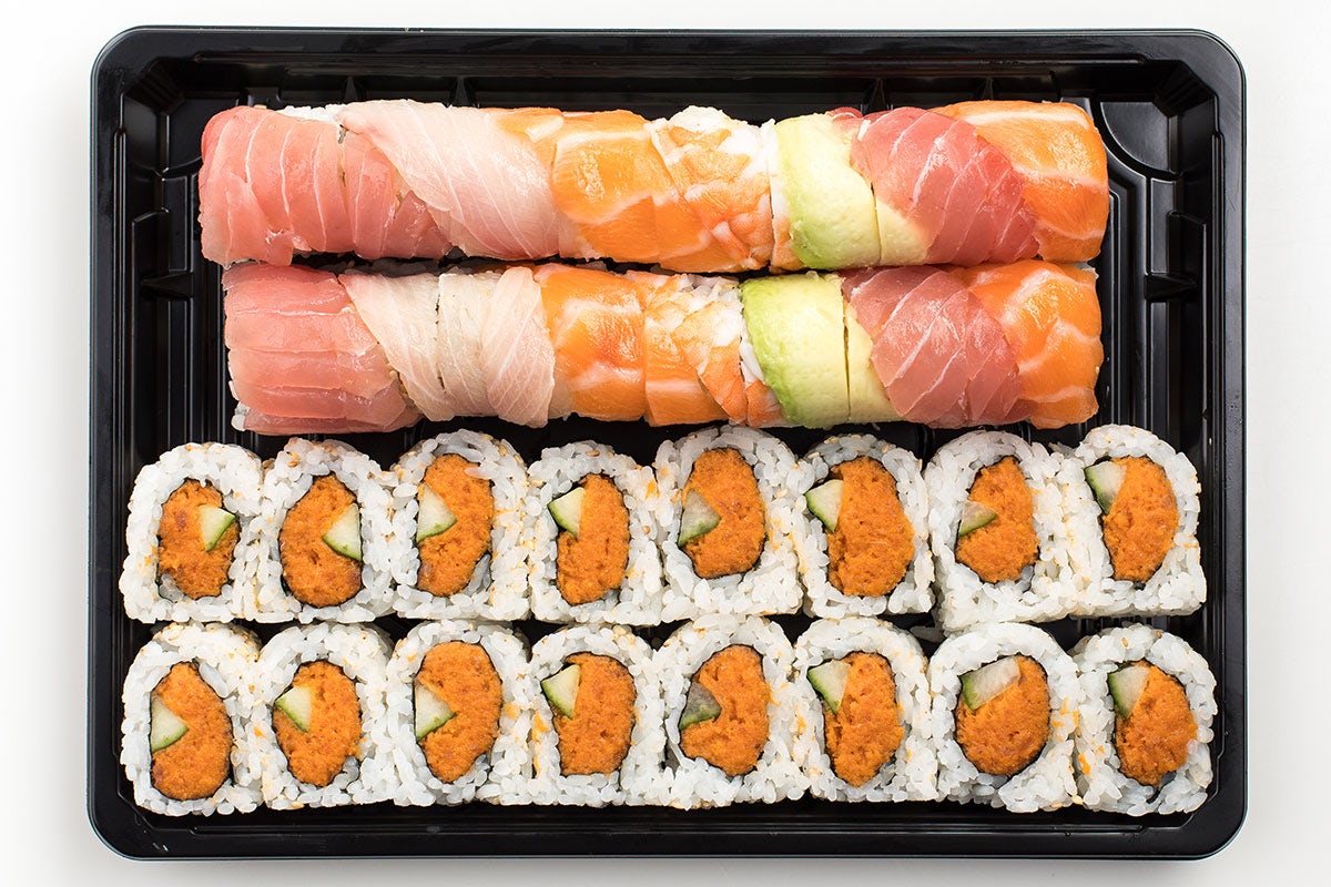 RAINBOW AND SPICY TUNA ROLL TRAY
