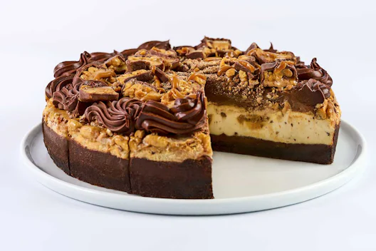 10-Inch Chocolate Caramelicious Cheesecake Made with Snickers®