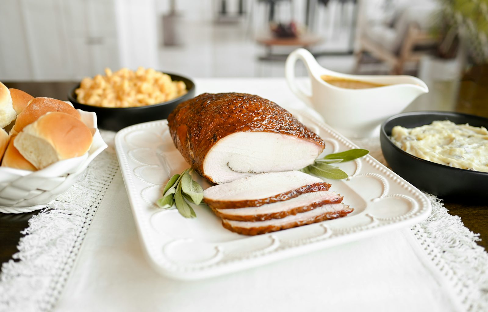 Medium Holiday Turkey Meal (feeds 8–10)